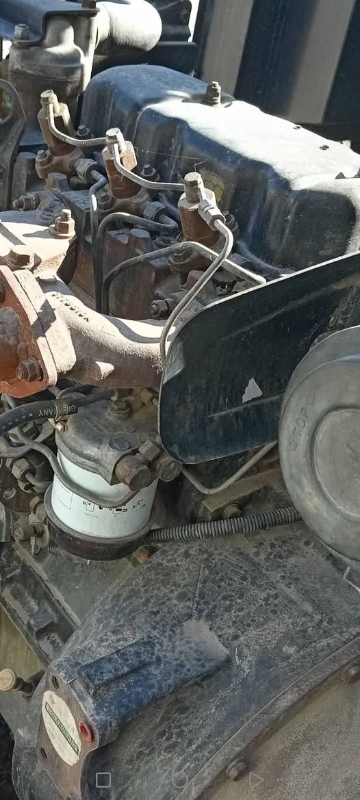 مولدة بيركنز ٣٠ كيفي سيت بلادي نظيفة جدا للبيع بغداد ***********
