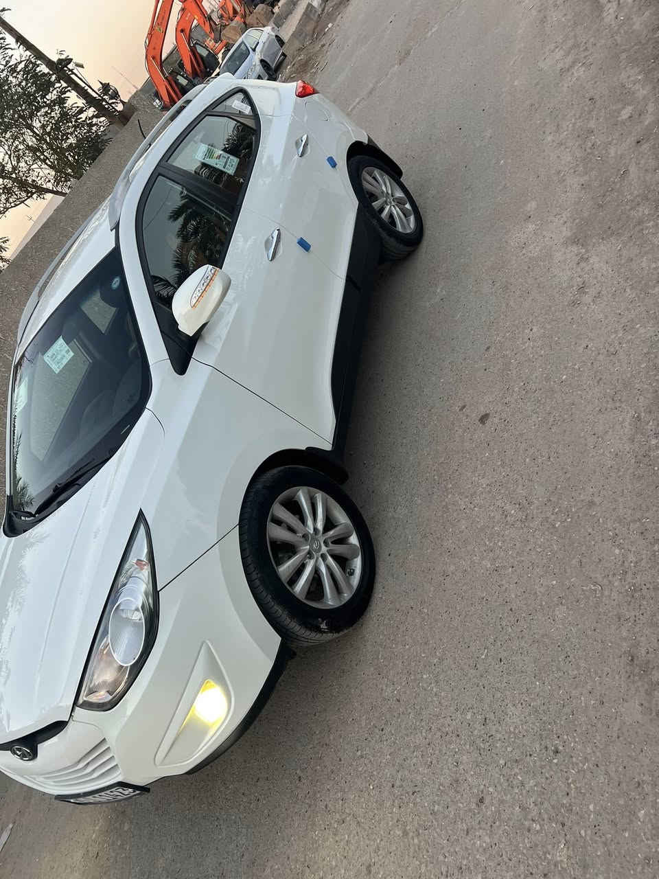 السلام عليكم
توسان 2012 وارد أمريكي 
حادثها جاملغ امامي ايسر مكينة 2000 دوش
السيارة حلوة وجاهزة 
كشن جلد تدفئة كهرباء
إشارة بالمري 
فور ويل
ماشية 116 حقيقي
صور السونار مرفوقة بالمنشور 
السعر 123 
مكاني الجادرية
***********
