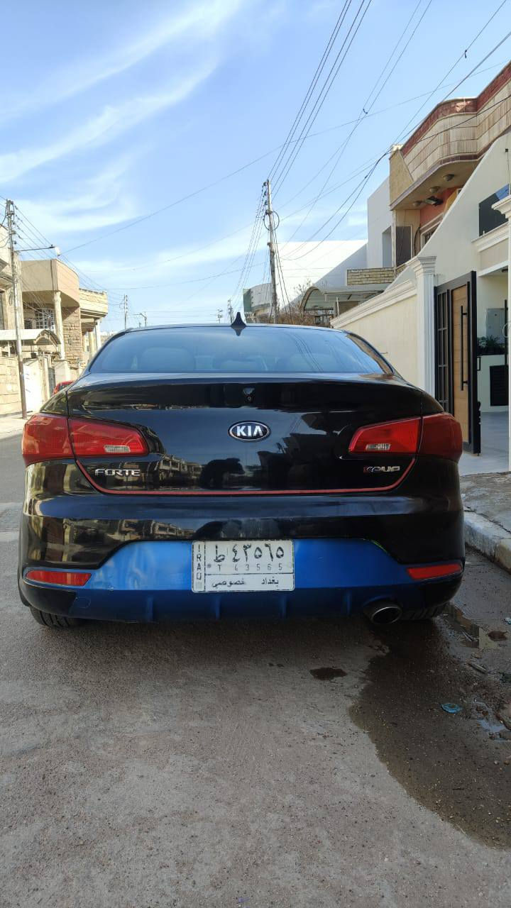 السلام عليكم
فورتي موديل 15

السيارة رقم بغداد 

مكينه 2000

المكان السياره بغداد 
السعر 75 وبيه مجال
***********
