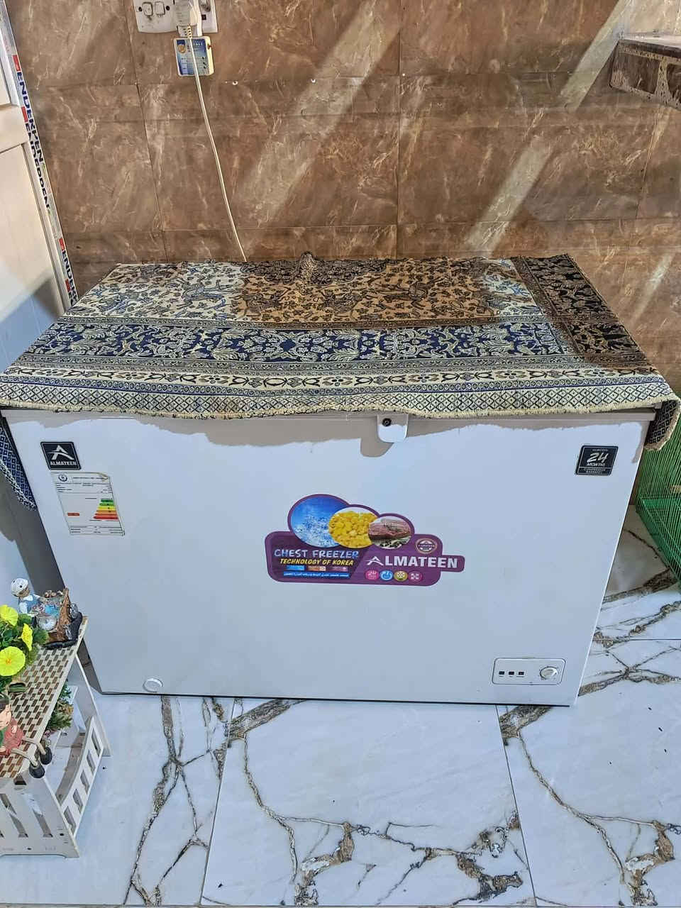 مجمده للبيع سعر200الف  ماداخله تصليح عنوان القاسم ***********
