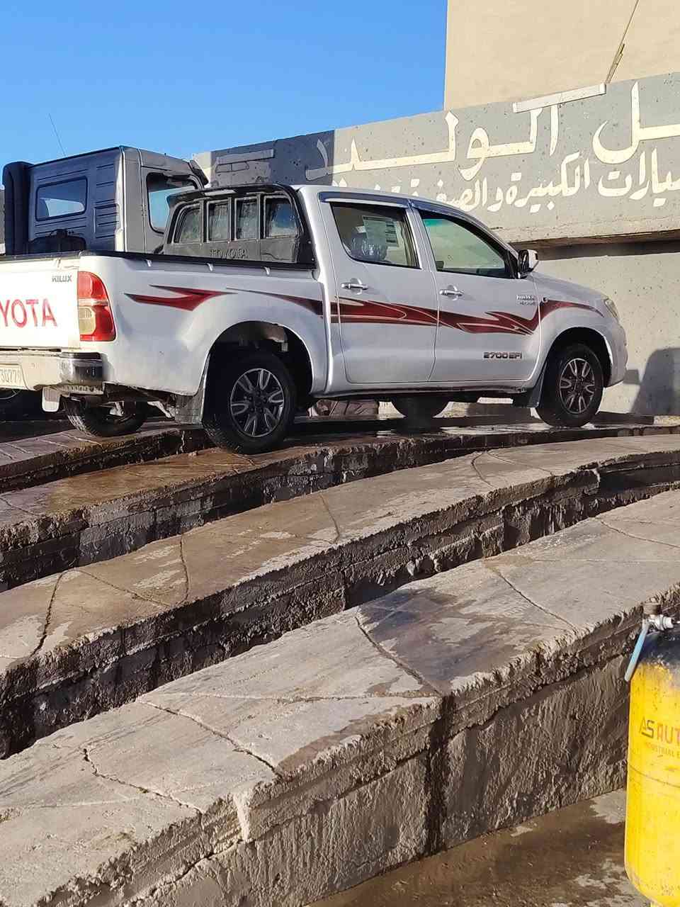 هايلوكس موديل 2011 رقم صلاح الدين انگليزي مكفوله بدون صبغ السياره كلش نضيفه محرك  2000 جديد 1tr
شاصي 12  عماني
سعرها 150
*********** واتساب
