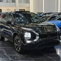 اوتلاندر اس اي بلس • ٢٠٢٤ • بدون صبغ