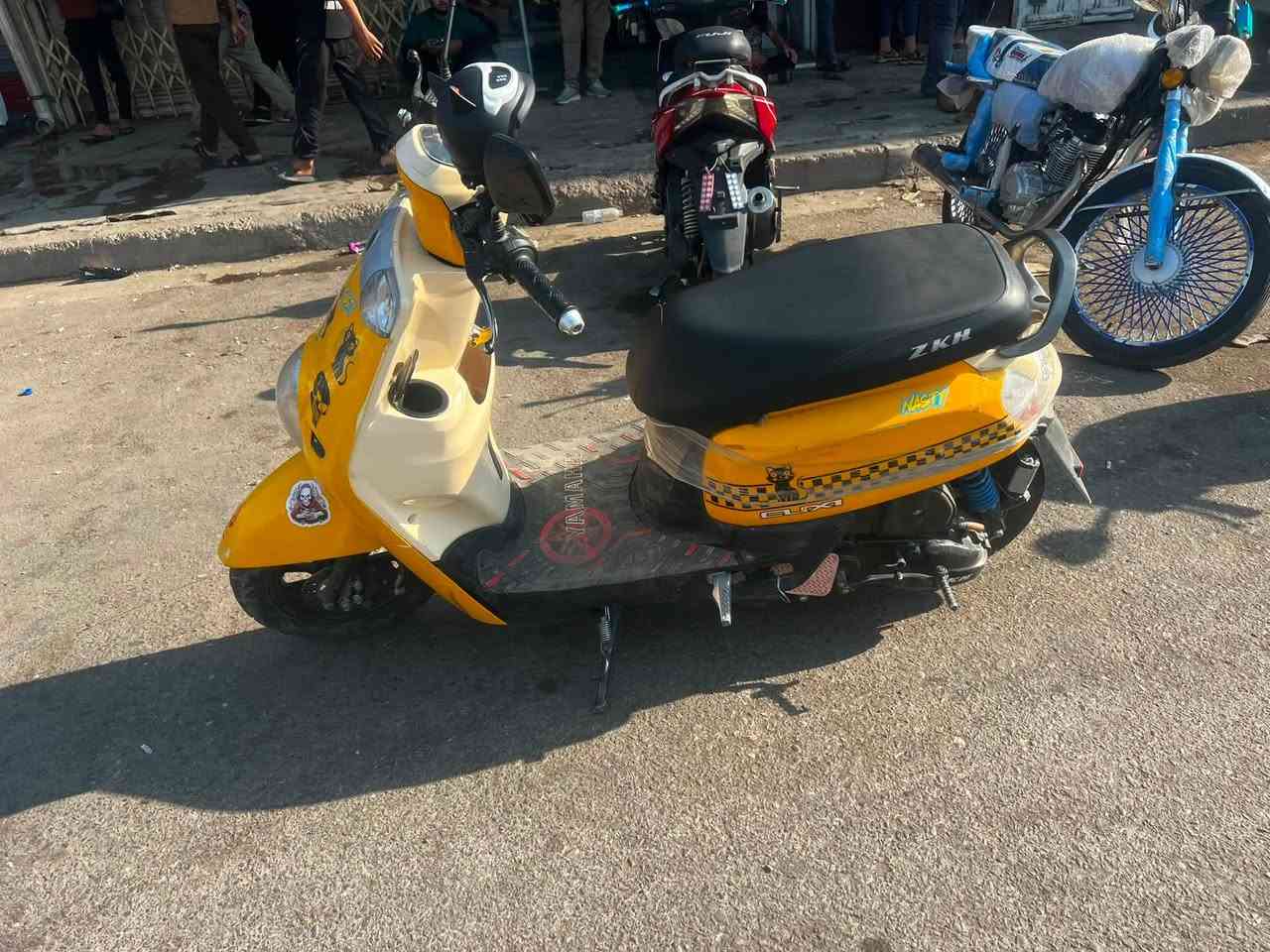 سلام عليكم ماطور بوليسي للبيع بوشه 55 سعر 375 وبي مجال للطيبين رقم موبايل ***********
