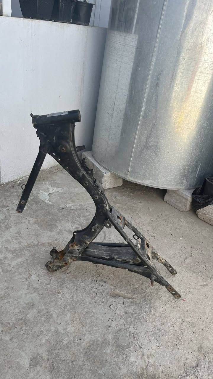 شاصي لل بيع سعر 40وبي مجال بسيط


**إذا كنت صاحب هذا الإعلان وتريد حذفه لأي سبب، رجاءا أرسل رسالة إلى الدعم الفني**
