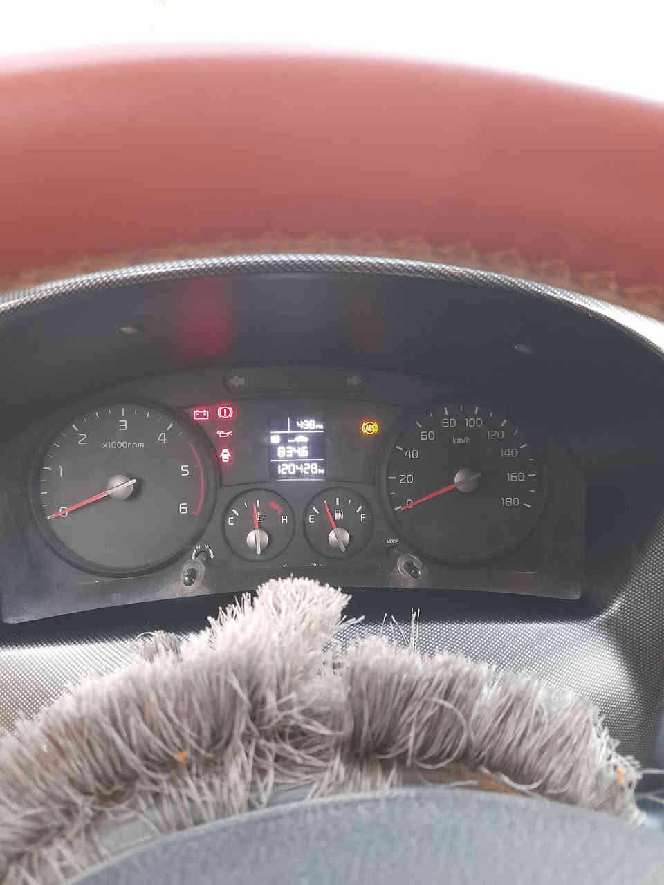 كيا حمل فحل موديل ٢٢ شكل ٢٣ تحويرة كاملة تاير ١٤ أستد ٢٧ تدفئة تبريد حدادية بلادية برغي مامفتوح بيهة رقم بغداد انكليزي بأسمي جاهزة للعمل للأستفسار *********** او ***********
