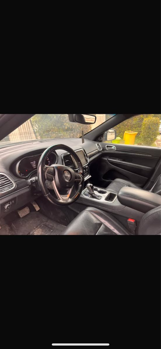 كراند شيروكي 2020 لمتدد
المواصفات
بصمه تشغيل عن بعد محرك V6
حساسات خلفيه كامره خلفيه دواره
نظام اشاره النقطه العمياء بالمري الجانبيه
ماشي 51 الف ميل
صدر امامي جديد وكاله موبار
استيرن كهرباء لايتات زينون اصلي
مري جانبيه هيتر
كشنات اماميه كهربائيه ونظام تدفئة وتبريد تبريد قطعتين وشاشه كبيره للتحكم والكونترول تحكم ستيرن بولتوث وحاكيه وكروس سرعه توقف ذاتي عند الرجوع للخلف
صندوق خلفي كهرباءي
تدفئه ستيرن وخزن وضعيات القياده
نظام خرائط وملاحه
شاشه عرض الاعطال بنوراما
توويل دبل كير اوتو وعادي 8نمر
نضام سبورت دكمه
صور الحادث مرفقه بيع فقط
السعر ٢٣٠ ورقه  وبيها مجال بسيط
الرقم *********** بغداد, العراق
