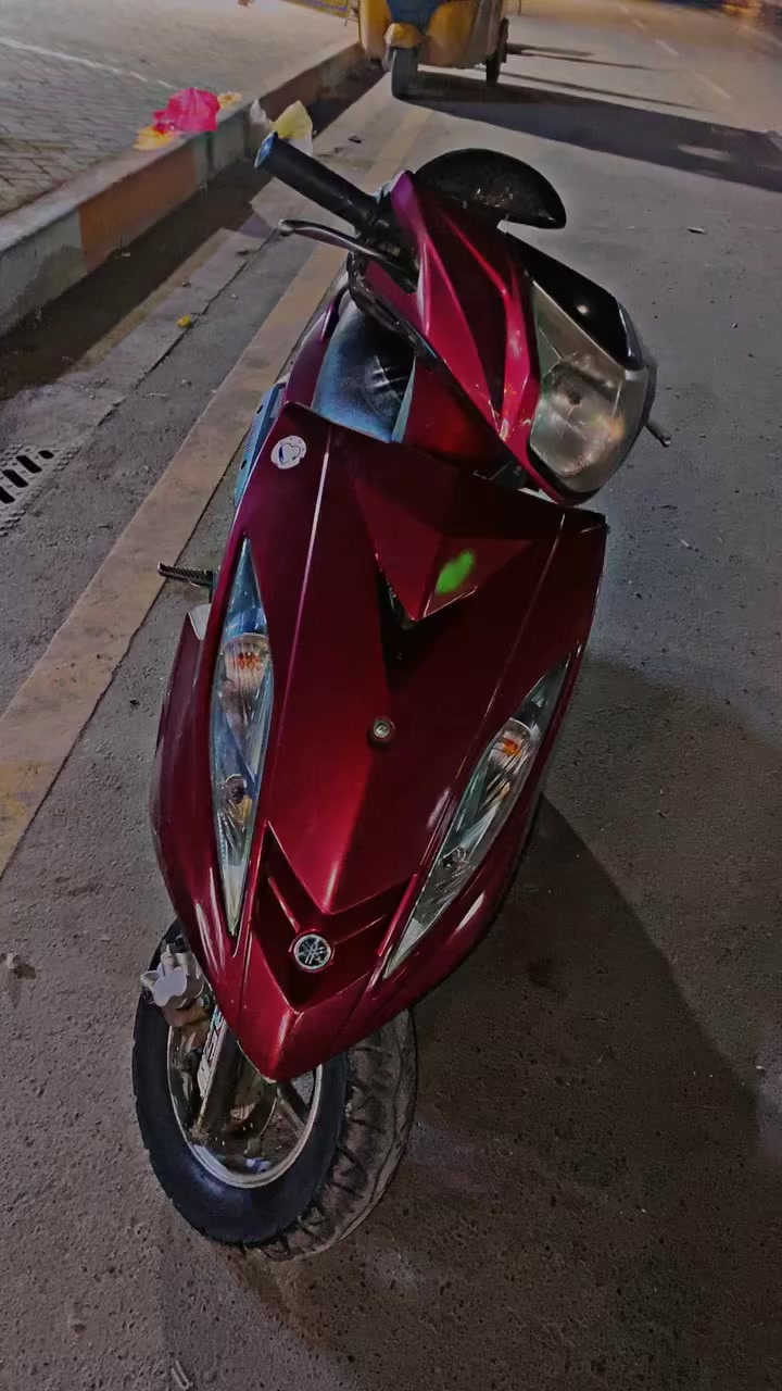 السلام وعليكم دراجه جيتي ار للبيع مكينه مكفوله نازلة رمبة ع ايدي لون مميز كرزي🍒 دراجه تخبل نضيفه مابيه اي نقص مكاني بغداد البلديات رايدها مليون ١٠٠ وبيها مجال رقمي***********
