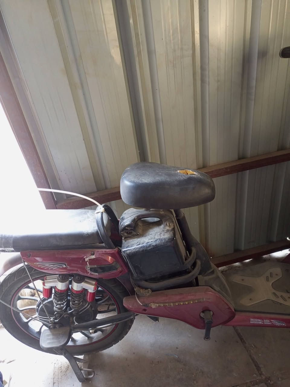 سلام عليكم دراجه شحن للبيع السعر 200وبيها مجال الدراجه نقص بطاريات فقط كهربائياتها شغالات مكان الغزاليه شارع الضغط اخون الما يشتري لا يراسل فدوة اروحلكم


**إذا كنت صاحب هذا الإعلان وتريد حذفه لأي سبب، رجاءا أرسل رسالة إلى الدعم الفني**