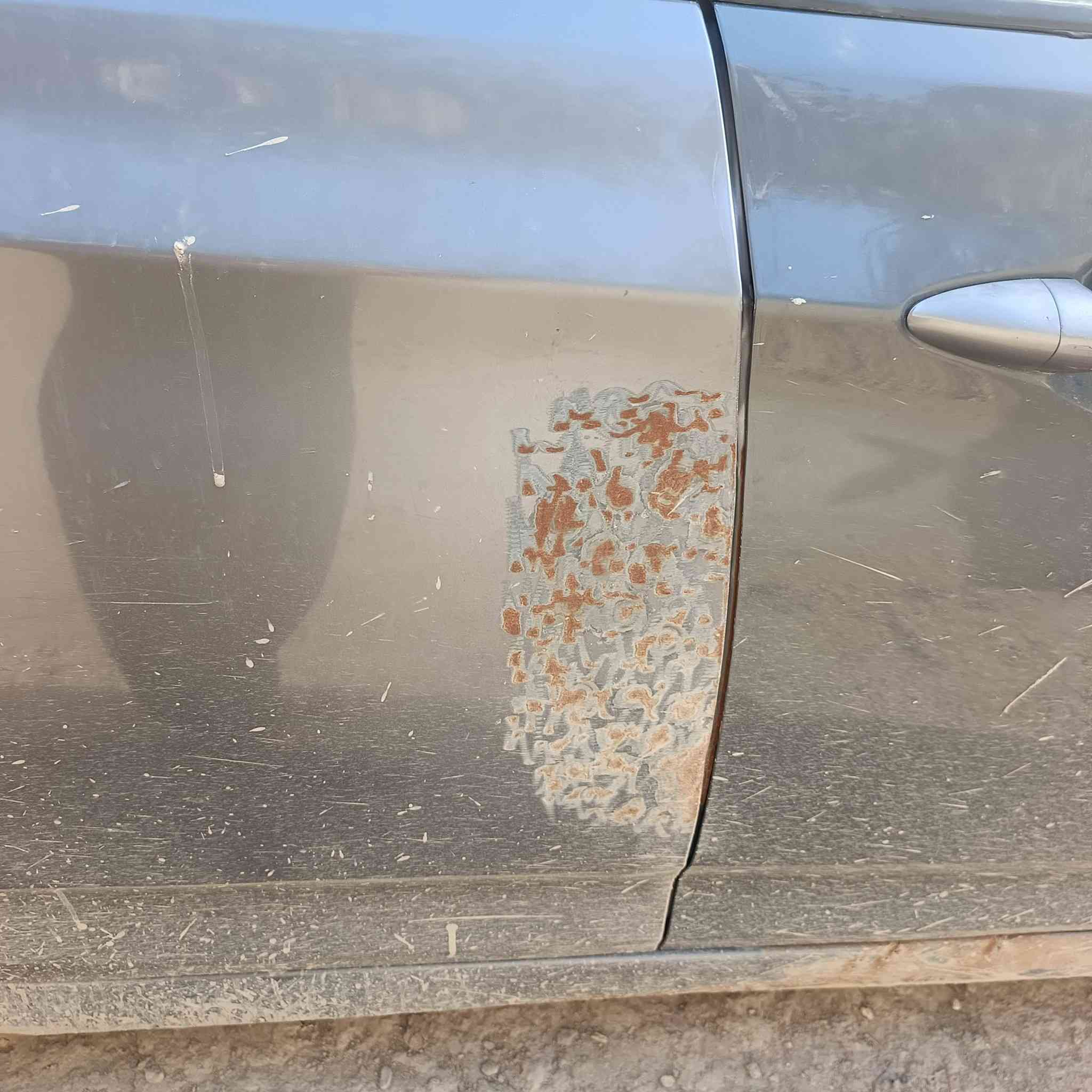 سلام عليكم سياره اكسنت 2016 سعر 77 سياره بالحله حي العسكري شارع ٨٠ محرك 1600 السياره بابل رقم التليفون ***********
