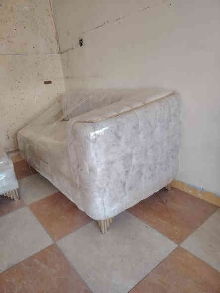 سلام عليكم ديوان للبيع 7 امتار تفصال وليس سوكي مواد كله ثقيل   كلش نضيف السعر 250 الف مكاني أسرئ مفقودين ***********
