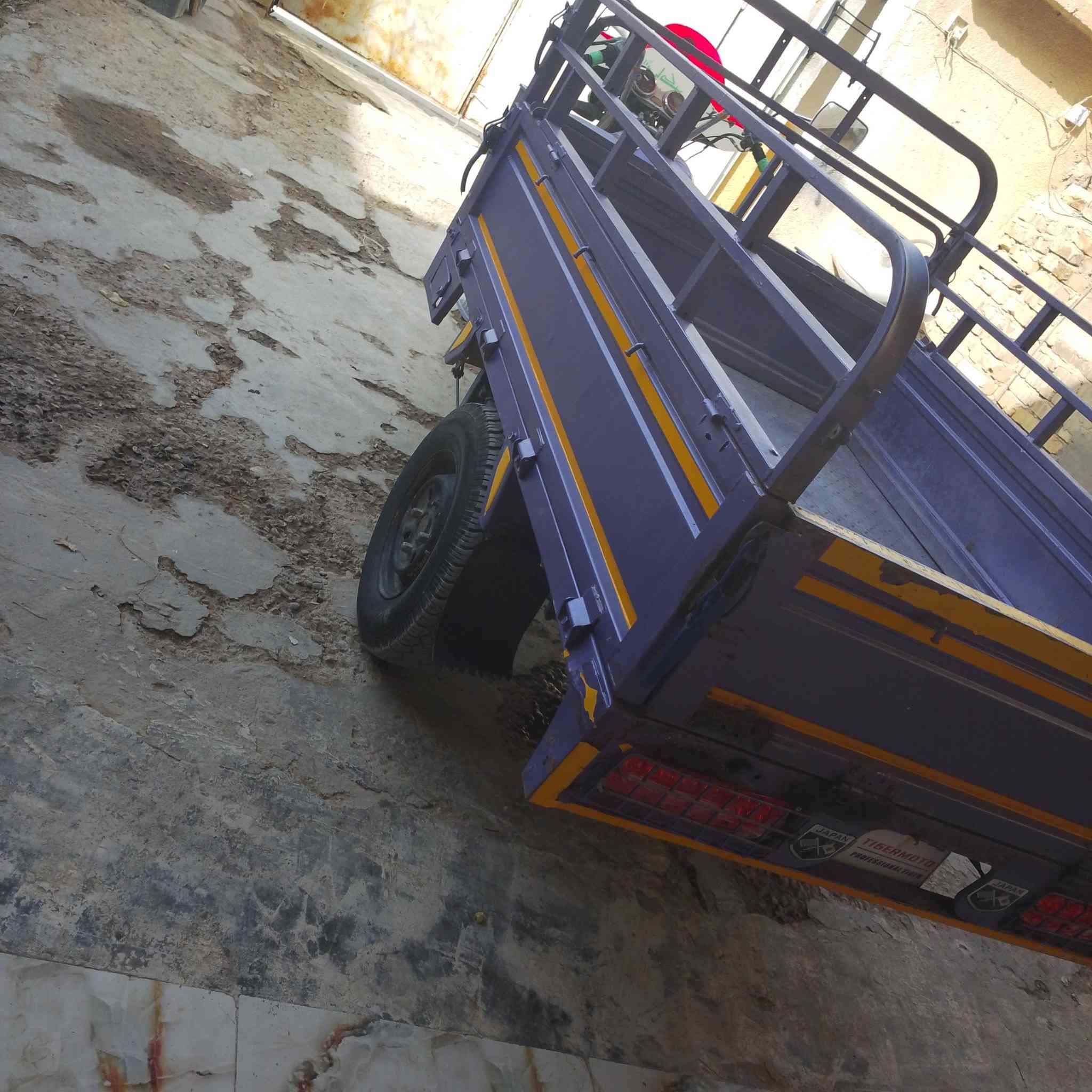 ستوته دايوان اوبامه مديل 20 مكينه 24 مفتوحة مره وحده ناعمه مكينه خير من الله مصبوغه اوراق اصوليه تصل ***********
