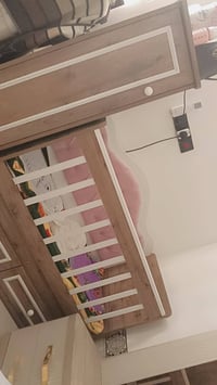 سرير اطفال • جديد • مستعجل