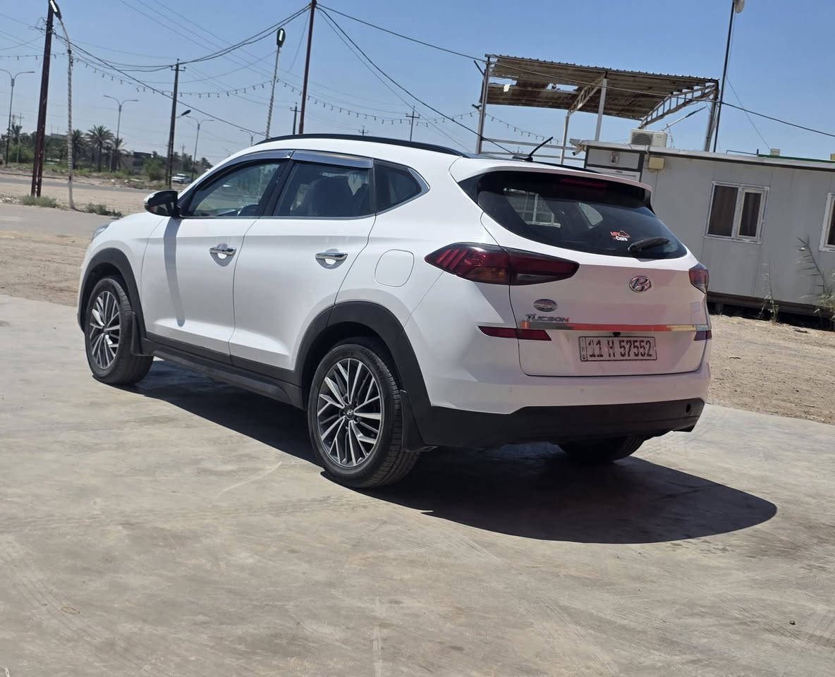 بيع او مراوس حسب القناع  
توسان 2019 خليجي رقم بغداد باسمي فول 1/1 مكينه وكير عل شركه مكفوله من الصبغ والتبديل عده تكشر بل بنيد مقدار شبرين جريته كرت والباقي كفاله شرط السونار السعر 183 مكاني بغداد اليوسفيه ***********
