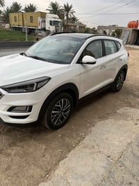 سياره توسان ٢٠٢٠ للبيع فول موصفات ماشيه ٩٩الف سياره جديده ونضيفه تخم ت...