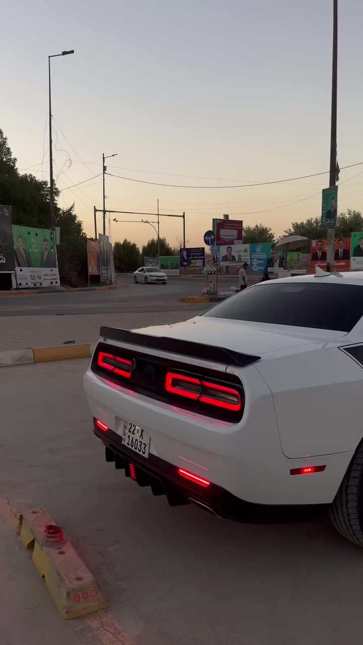 دوج جالنجر
نوع السيارة : دوج جالنجر - SXT 

الموديل : 2022 

حجم المحرك : محرك ٣٦٠٠ v6 

رقم اربيل 

شاشة جبيرة 

ماشية ٧٣ الف 
الاتصال : ***********

2c3cdzag2nh113392 رقم الشاصي
