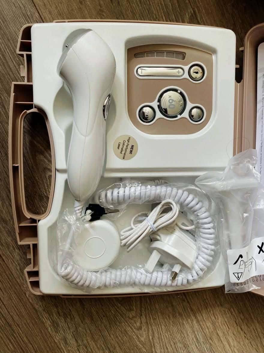 جهاز إزالة الشعر بالليزر من صالون إسينشالز، جهاز مسح ليزري، معبأ في علبته الأصلية. متوفر
#الجميع


**إذا كنت صاحب هذا الإعلان وتريد حذفه لأي سبب، رجاءا أرسل رسالة إلى الدعم الفني**