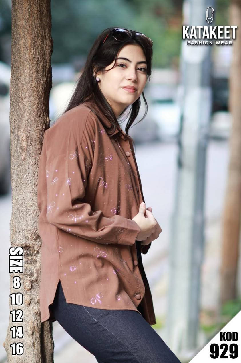 #الفهد_للأطفال
سوت بناتي 3 قطع
قياس 10-16 سنة 
العنوان 🔴الصويرة-شارع النجمة-مقابل شموسة ومجاور حلويات الحمداني 
متوفر توصيل داخل الصويرة وكافة محافظات العراق
للاستفسار ***********
