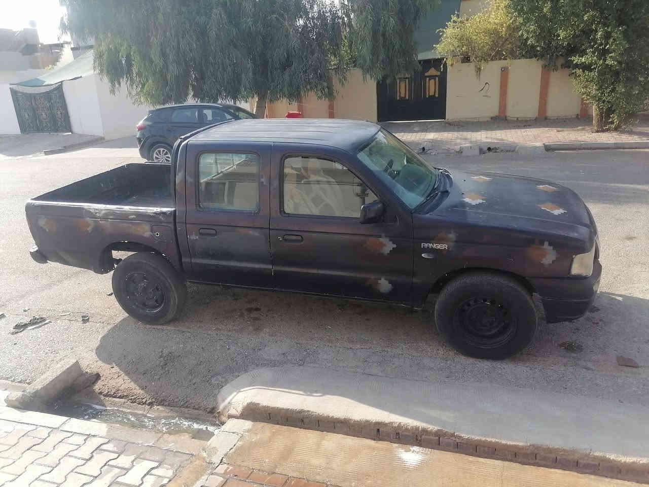 السلام عليكم سيارة للبيع بيكم رانجر ٢٠٠٥ مال مزاد سيارات نظيفه فور ويل 4x4 مكينة وكير ٤ بلادي كاز للاستفسار الاتصال *********** سعر ٣٥ كركوك
