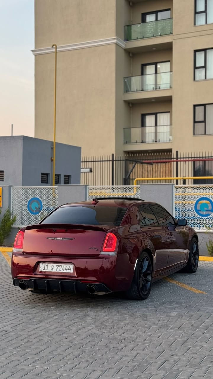 للبيع والمراوس
كرايسلر C300 . SRT  LAST CALL 2023  
فول 1/1 النداء الاخير من الSRT 
محرك 8 سلندر حجم : 6400 الصاروخ 🚀 
مواصفات :_  
✓ سقف بنراما 
✓ رادار امامي           
✓ رادار جانبي 
✓ سستم صوت هارمن كاردن 
✓ كشنات تدفئه وتبريد 
✓ نقطه عمياء + ترحيب 
✓ اكواب تدفئه وتبريد 
✓ كشنات خزن ميموري 
✓ ستيرن كهرباء 
✓ لايت امامي متحرك 
✓ دشوبل كاربون فايبر 
✓ اشاير بل مري 
وباقي المواصفات معروفه فول 1/1 

مكان السياره بغداد 

ماشيه ١٢ الف  فقط كله عله وضع الشركه ونضافته 100% 

ضرر السيارة جاملغ وبنيد فقط 

اي ستفسار الاتصال على هذا الرقم 
***********
***********
متوفر واتساب .
