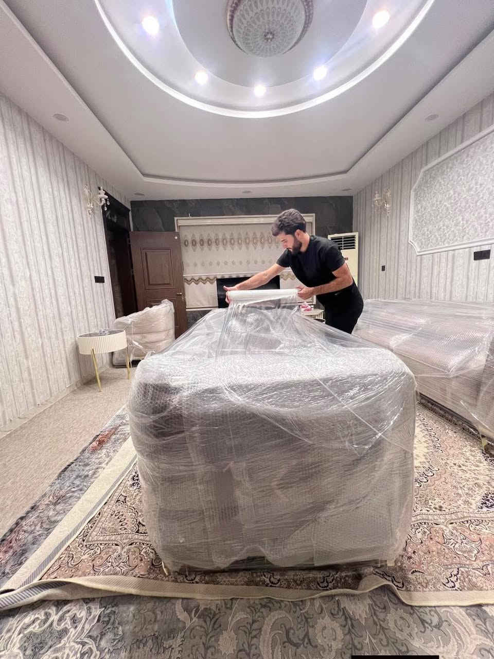 السلام عليكم زبائننا الكرام واتساب ***********
#ارخص_شركه_لنقل_الاثاث شركة الامان المنزلي   ***********
ويا شركه_ النقل الاثاث 💚كلشي سهل باذن الله 💚 من نقل الاثاث العام 🚛والتحويلات من بيت🏡 الى بيت اخر 
🔺فتح وتنصيب  الاثاث بالكامل
  (غرف النوم _ السبالت_الكاونترات_)  توجدو سيارات (كيه ) (هينو) (كنتر) 🚛🚚 
وكادر كامل من العمال 🧑‍🏭والتحمل والعمل بما يرضي الله ويرضيك.
نقل المحافظات وداخل المحافظات
🔺 نوفر لك عمال تصعيد وتفريغ الاغراض كافه🧑‍⚖️🧑‍🔧🧑‍🏭
يوجد متخصص بفتح وشد السبالت  ⛄❄️
