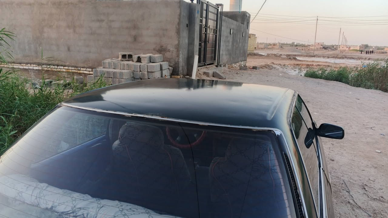 السلام عليكم مارك موديل 91 رقم بصره انكليزي  مداور ثاني يوم مكينة توني مبدلها جديدة كير جديد لايت زنون باتري جديد السعر 29 وبيه مجال بسيط مكان السيارة ناصرية مركز للاستفسار ***********

