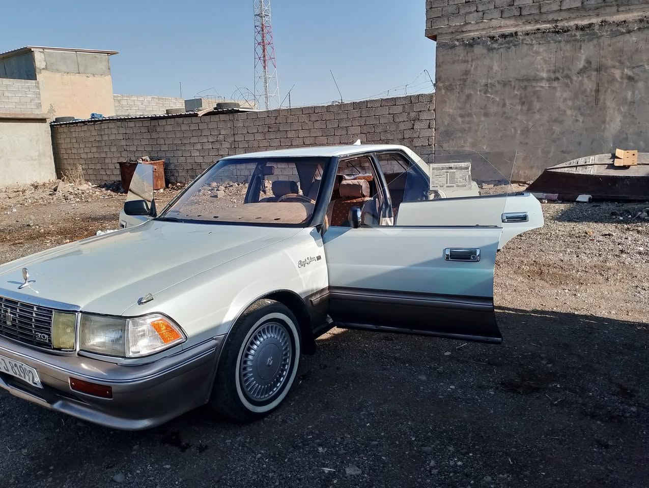 للبيع سياره هارتوب مودل 91 شرط كير محرك صدر جديد دبل جديد  رقم جديد  نينوى  الماني  شرط تحويل  رقم هاتف*********** الموقع الموصل
