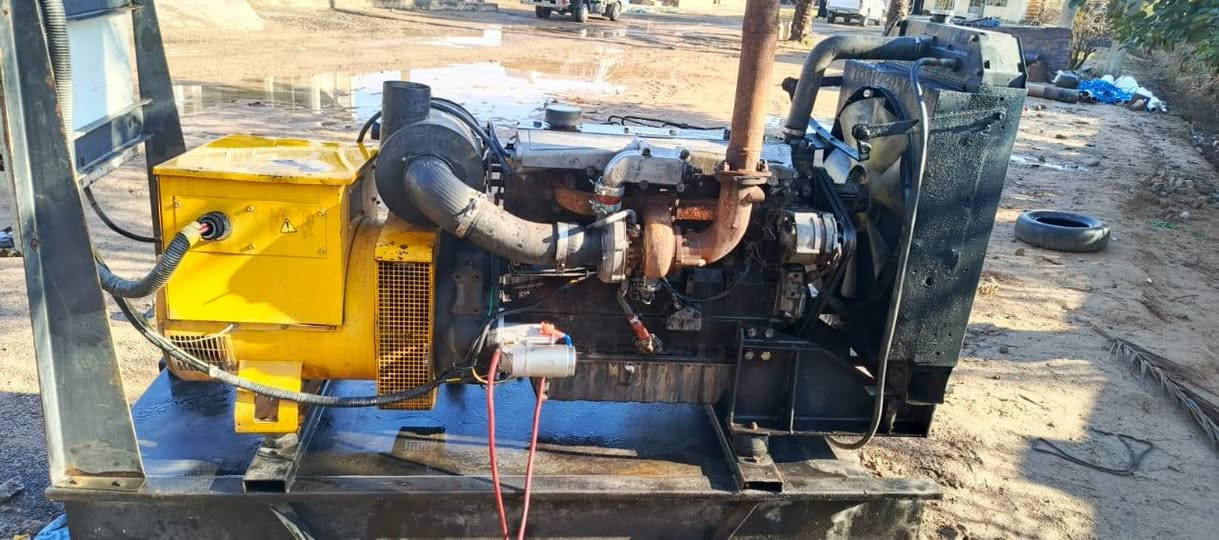 بيركنز انكليزي سته سلندر مكفول لاصرف ولا بخار توليد لوري سمر فرنسي 110 كي في للاتصال ***********
