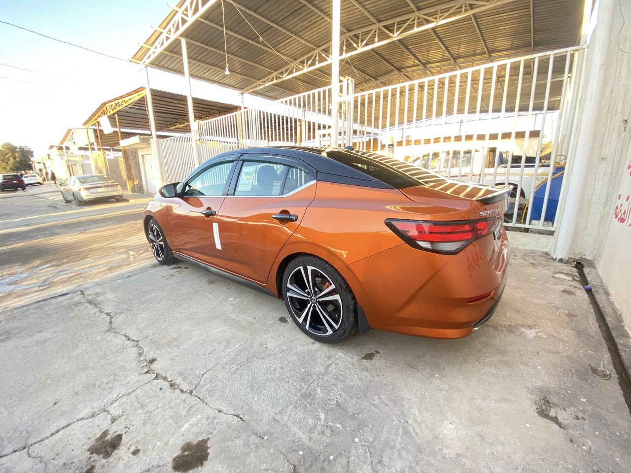 للبيع أو المراوس حسب القناعة
نيسان سنترا 2022 SR 
السعر 155وبيها مجال بسيط 
رقم سليمانية دولي سنوية جديده 
ماشية 51 
لون مشمشي 
تو كلر سقف اسود  تجي بيها مواصفات حلوة وشكل مميز  
 رادارت امامي خلفي جانبي
 تشغيل عن بعد
 بصمة تشغيل وابواب 
 حساسات خلفية 
مثبت سرعة
اشاير بالمري
والداخل كنتارا خيط برتقالي وتطعيمات كاربون فايبر شكل رياضي سبايدر وبعض الكماليات
واي كلوب مامشتغل بالدشبول 
الحادث نص البنيد صبغ +جاملغ والجنطه بدون دواخل شرط 
📍الموقع: سامراء
-الاتصال على الرقم ‭ ‭ ‭0772 305 4947‬
