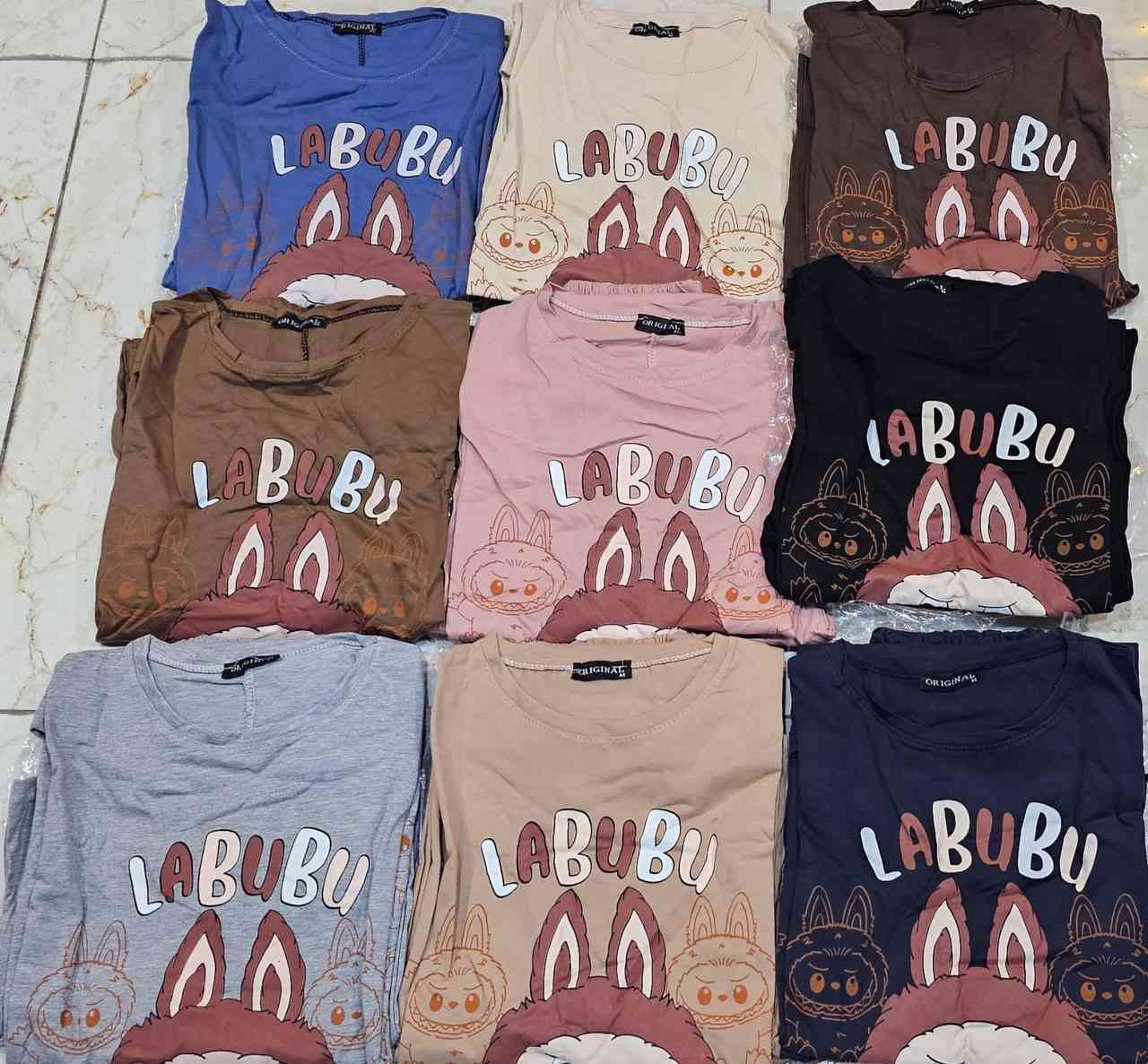 سعر الدرزن 78ألف فقط 🔥
تراك طبع خامة فانيلة تركي 🇹🇷
قالب هاف واسع 
متوفر توصيل إلى كافة المحافظات 🚛
متوفر نظام سيريات و درازن حسب الرغبة


**إذا كنت صاحب هذا الإعلان وتريد حذفه لأي سبب، رجاءا أرسل رسالة إلى الدعم الفني**