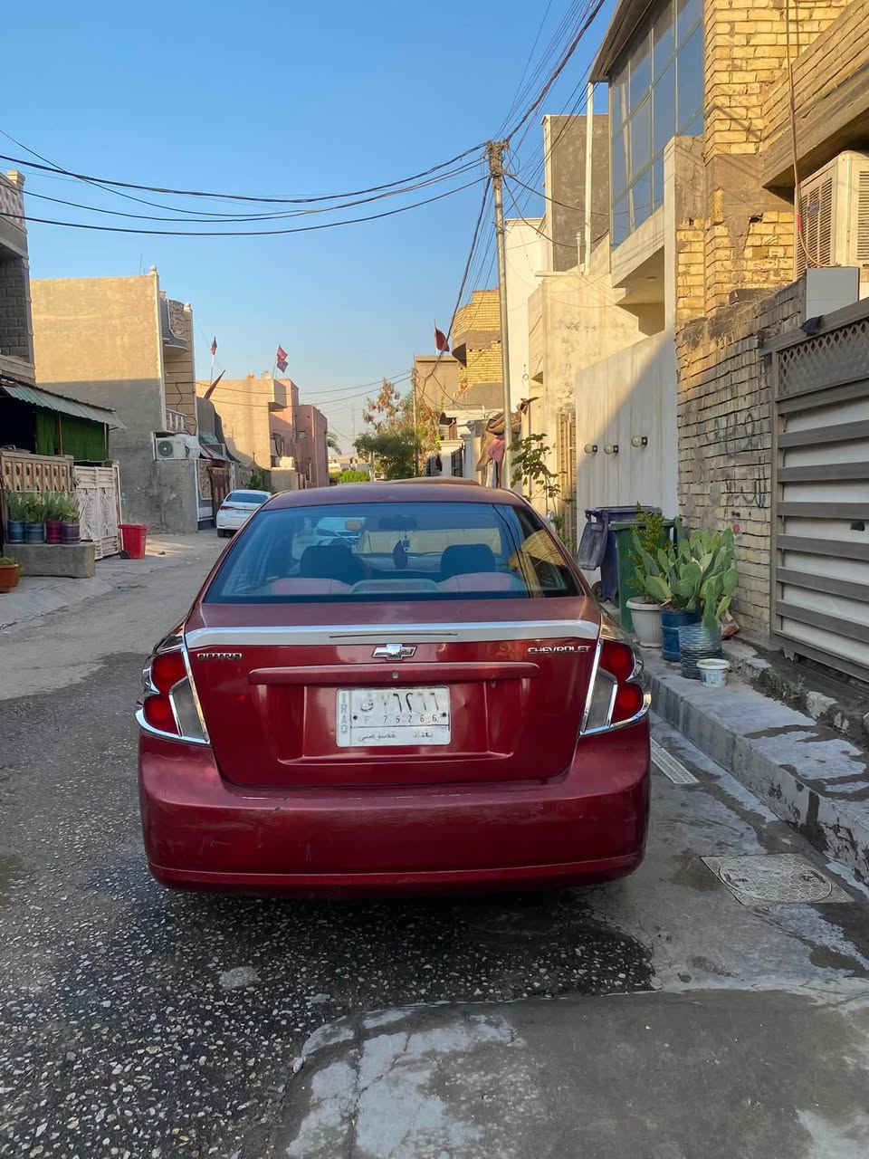 السلام عليكم أوبترا ٢٠٠٥ للبيع السياره جاهزه تبريد شغال محرك نضيف كير عادي السياره بلاديه بيها خياس قليل رقم بغداد سعراها ٥٥ وبيها مجال رقم التلفون ***********

