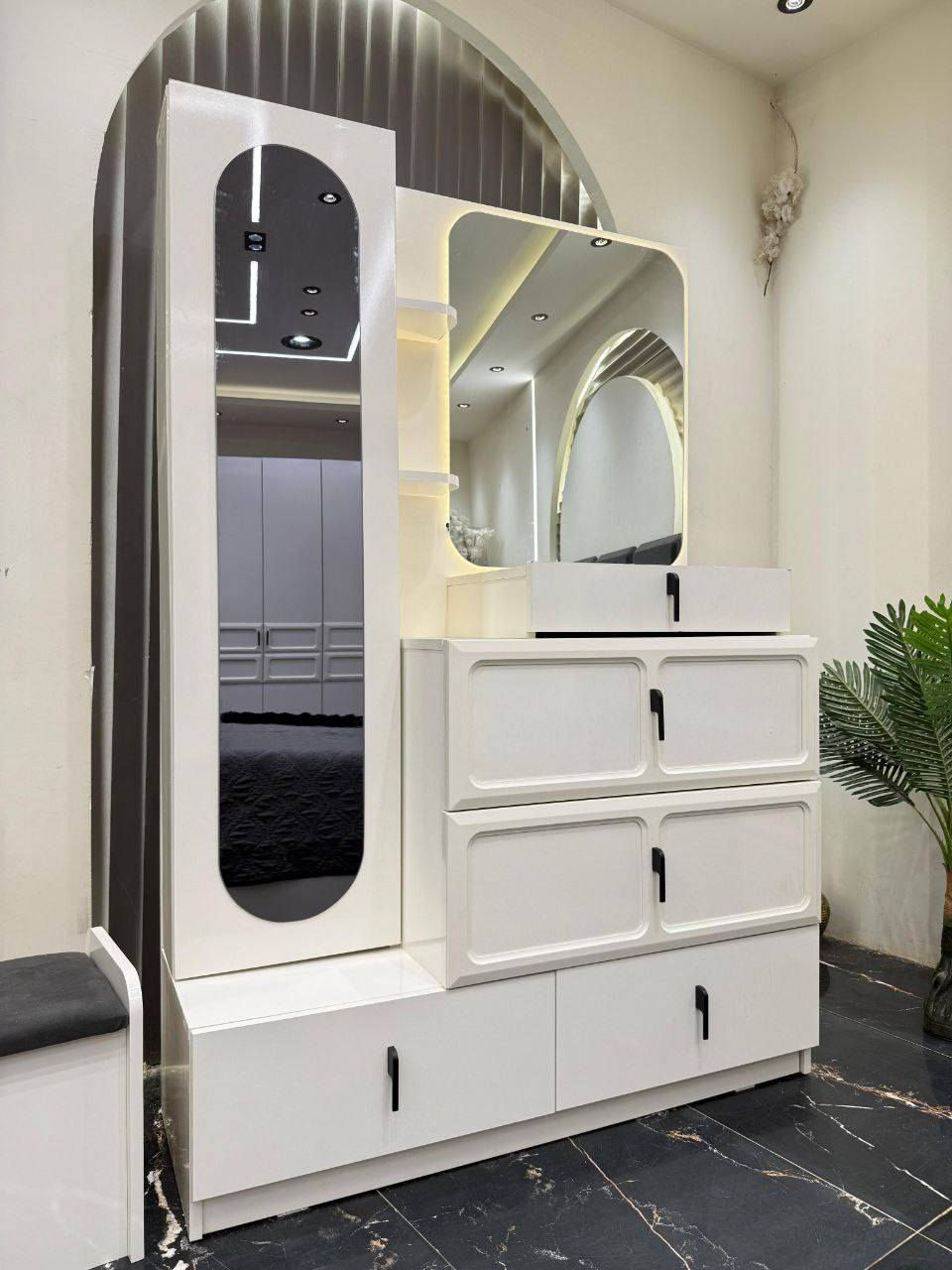 *تم وصول موديل    ميليس*             

❇️ 10 قطع          كنتور وملحق 320سم 
ارتفاع 220سم 

❇️ برغي  وجوي حديد 
❇️ سرير وشازلون مخزن
❇️ ميز تواليت ضخم 
 
❇️ إناره بالكومديات 
❇️ شغل ممتاز وأصلي 
ضهر بلوك 
اناره بل ميز تواليت 
اناره لمس

للحجز والاستفسار خاص ▫️

متوفر توصيل لجميع المحافظات العراق 🇮🇶💯❤


**إذا كنت صاحب هذا الإعلان وتريد حذفه لأي سبب، رجاءا أرسل رسالة إلى الدعم الفني**