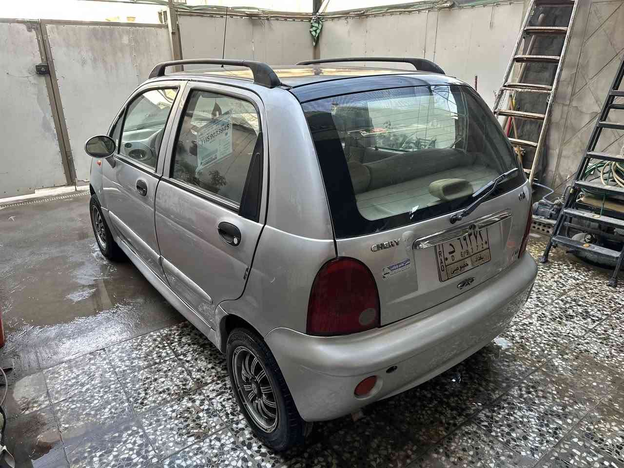 كيو كيو  للبيع موديل ٢٠١٠ نظيفة جداً مكفولة من الضربة والصبغ ماشية ٥٧ الف حقيقي السيارة على ايدينا استلام شركة  كهربائيات كلها شغالة ويل كب و تخم تاير تبريد مكينة وكير جدد مامفتوحات كير اوتوماتيك مبدل بيها صدر جديد واذاين ومنظومة جديدة  بالكارتون ومسويلها ادامه قبل اسبوع 
مكانها السيدية او تقاطع درويش 
***********
