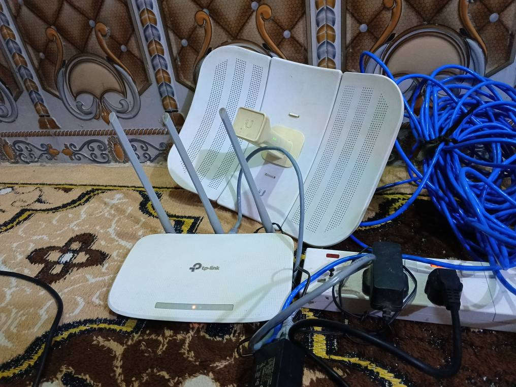 سلام عليكم انانو كامل وثاني راوتر ولمبي شغالات سعرهن كلهن 80 مجال قليل مكاني العماره علوه لقديمه. رقم *********** عمارة, ميسان
