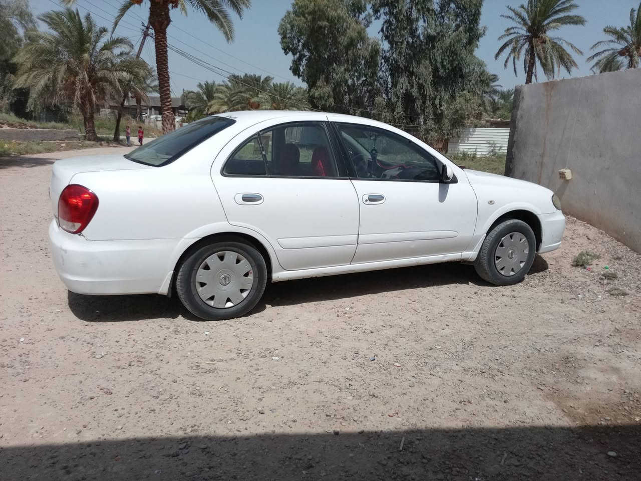 السلام عليكم 
نيسان سني للبيع 
موديل 2010
سنويه2029
كيرها عادي 
مكفولة كافله عامه عدا الدعاميات بيهن صبغ 
تبريد ثلچ مال واحد جناي 
و مخليها للبيت 
لاصبغ لاضربه سيارة خير من الله
ع بركه الله الشراي واتساب***********
