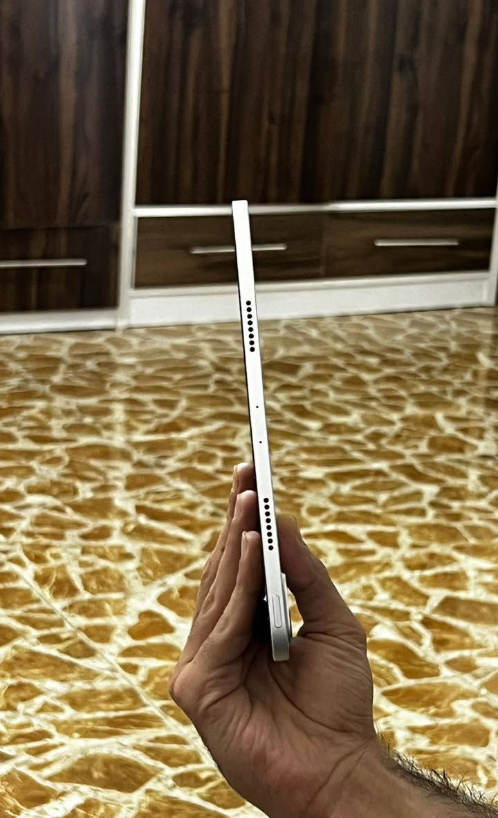 ايباد 11 برو معالج m2  بطاريه 89 تفحص حاسبه  ذاكره 128
اذا بي شخط تأخذه بلاش نظافه 100%
 السعر 750 بي مجال بسيط كلش 
للتواصل واتساب +اتصال ***********
