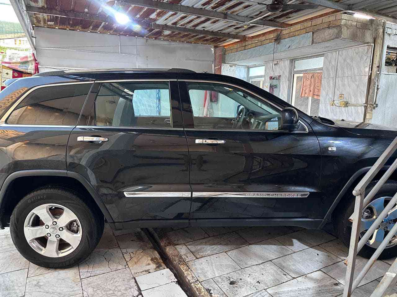 جيب لاريدو خليجي 2013 فول مواصفات حساسات كشنات جلد تشغيل عن بعد كشنات كهرباء مرايات شفط فور ويل محرك 3600 المرغوب لايت زنون فتحه سقف بانوراما قطعتين تبريد دواخل بيجي  بيها ربع جاملع وربع بنيد امامي  العنوان البصره قضاء القرنه  السعر $175  بيها مجال ***********
