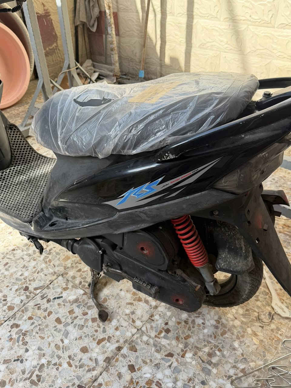 السلام عليكم شباب عندي ماكس 120 ياباني دراجه مكفوله من كلشي  مكاني بغداد مدينه الصدر مستعجل ع بيعته***********.         / 750
