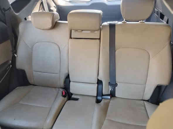 السلام عليكم 
سنتافي خليجي مديل 2018
1. كفاله عامه من صبغ وضربه
2. كير محرك كفاله عامه برغي ما مفتوح بيهن
3 7راكب
4. 3قطع تبريد
5. محرك 3300
5نضام اقتصاد ايكو 
6 ماشيه 81  الف 
7 اللون أبيض صدفي 
8 بصمة تشغيل  وياها بصمة ثانية ما مستخدمة 
9 صندوق كهربائي 
10 هند بريك بصمة 
11 رقم بصرة باسمي 
وباقي الموصفات واضحة بصور 
 السيارة جديده و ما متعوبه مال جناي 
سعرها $ 225 و بيها مجال بسيط جدا 
لاستفسار على رقم الموبايل  ***********
ا
