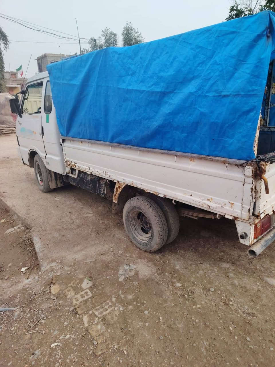 سلام عليكم كيا حمل للبيع موديل 1996 رقم بغداد تحويل مباشر سنويه ماساقطه السعر 48 وبيها مجال عنوان بغداد النهروان رقم صاحب السياره *********** اني ملكف بالنشر خابر على الرقم
