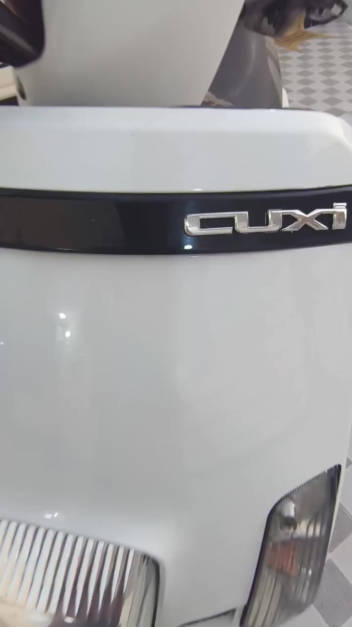 السلام عليكم دراجة ماكس بوليس مسطرة موديل 2012 نوزل 
دراجة شلعة ومعدل خير من الله الشراي يجي خاص او على الرقم ***********
