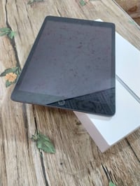 ايباد ٩ • ٦٤ • بطارية ٩٣