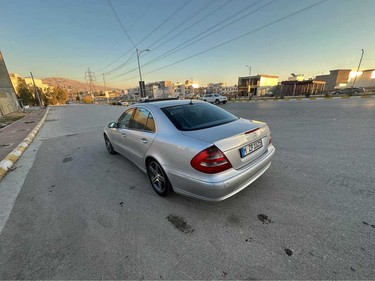 mercedes benz 2003
مارسيديس  ساخ ساخ  ٥٩$ 
مه نه فيستى اسلى له كه له المانيه ٢٠٢٠ داغل بوه
كير اوتوماتيكو عاديو سبورت. ***********
جوارجام كاره باو اوتو اوينه دزه فول
ته حديت سورعه اوينه اخه ويت ايشاره ت
ته بريدو كه رمى به شه رت بريك مه زبوت
كوشن جلدو هيته ورو كاره بايى كه له هه وايى اخه ويت
سه يده لييه ى شه ريكه ى تياماوه
كيرو مه كينه به شه رت *********** السليمانية, العراق
