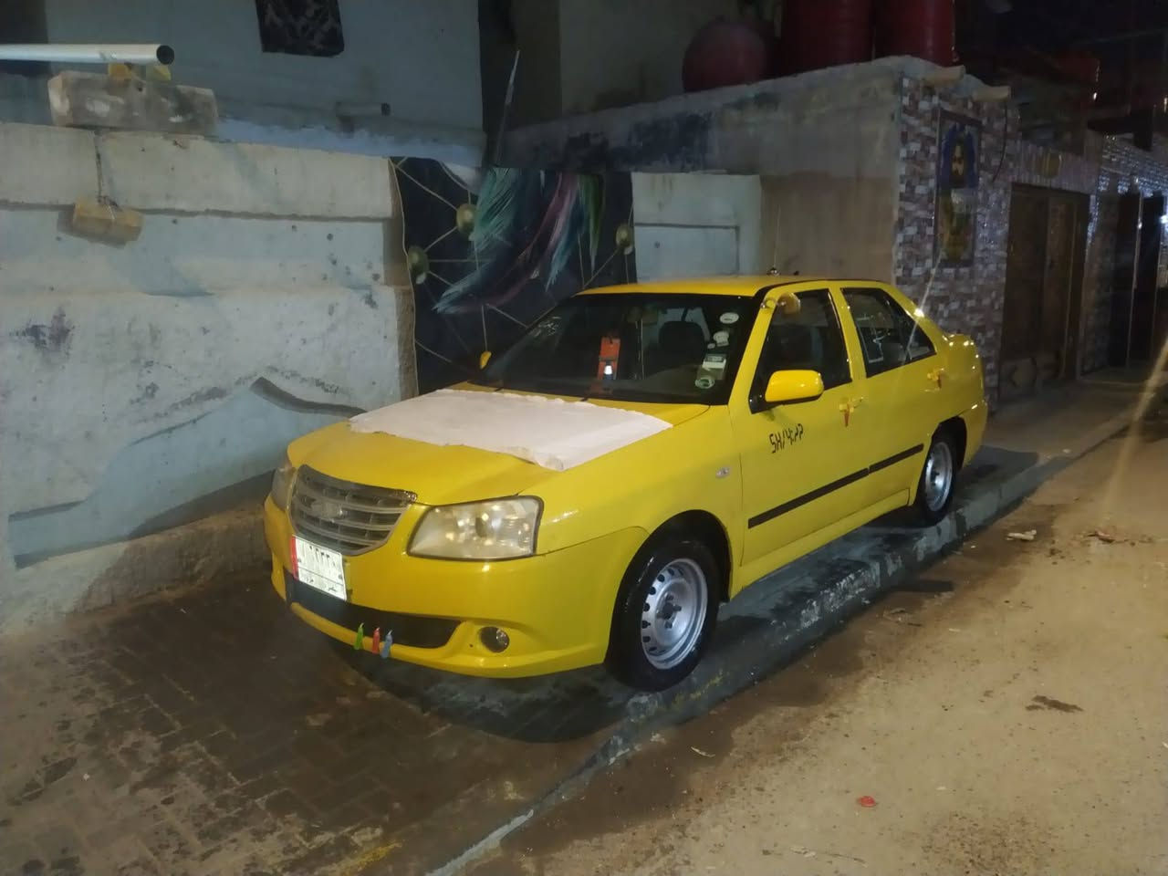 السلام عليكم شيري كوين موديل 2016  كفاله من الضربه والتبديل بيها الكاط السياره غاز وبنزين هيئه مصفره سنويه منتهيه شرط التحويل السعر ٤٠ وبيها مجال بسيط  حداده مكينه كير تبريد كفاله تخم تاير وهذا رقمي ***********
