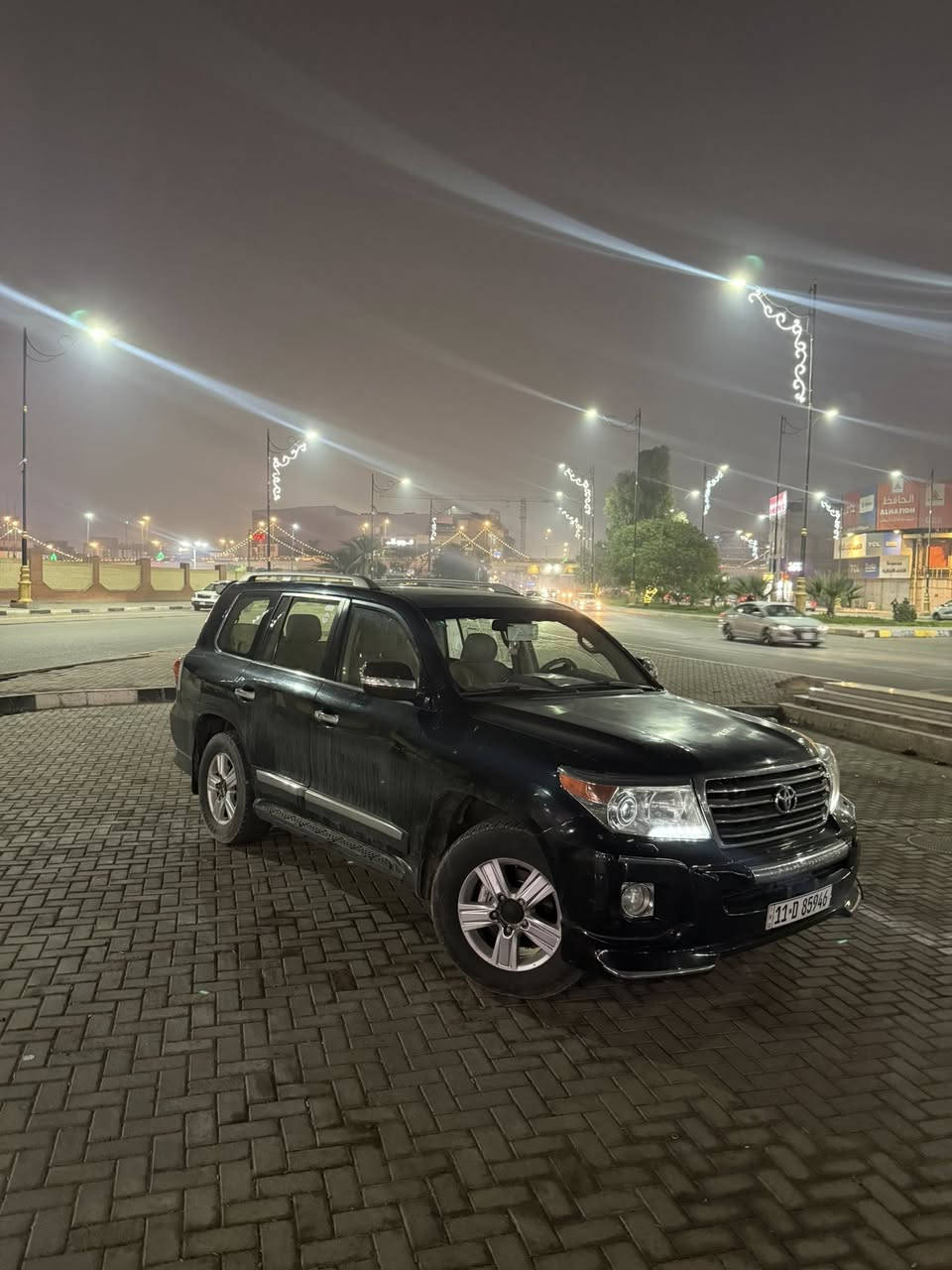 السلام عليكم لاندكروز موديل ٢٠١٢ سنويه صالحه لغاية ٢٠٣٠ السياره بسمي مداور ثاني يوم السياره محرك V84600 بيها بارد بل جاملغات الاماميه ورصعات سعر السياره ب٣ دفاتر و٦٠ وبيها مجال التواصل على هل رقم *********** ما موجود على خاص فقط على رقم وسونار السياره موجود مراوس حسب القناعه
