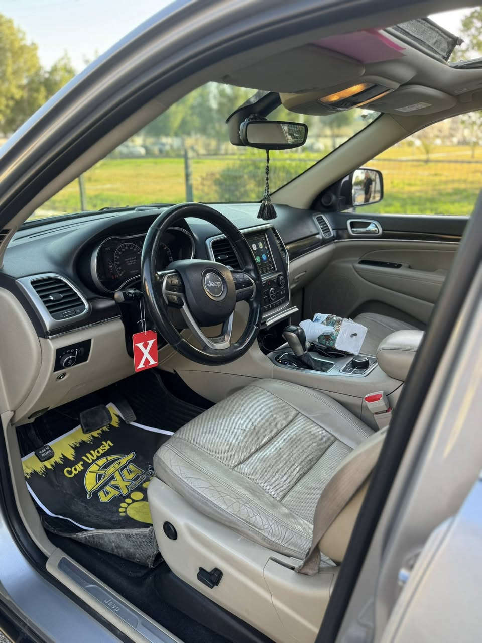 سلام وعليكم جيب موديل 2018 لمتيدد بلاس ٣شاشات مكفوله كفاله عامه من الصبغ والتبديل والبارد وكلشي على وضع الشركه السعر 257وبيهة مجال جدا بسيط سياره جديده بمعنى الكلمه بل كارتون مابيهة كل نقص كير محرك تبريد صدر تايرات دواخل على وضع الشركه فول الفول رقم اربيل تريد تحويل او وكاله اني حاضر ماشيه 85 المواصفات بانوراما شاشات ماوس فور ويل مري شفط جنطه كهرباء تشغيل عن بعد فول نيكلات سياره ربع متصرف عليهة وعليهة ادامه كامله ولاكلوب مشتغل بل دشبول للاستفسار *********** مكاني بغداد حي الاطباء
