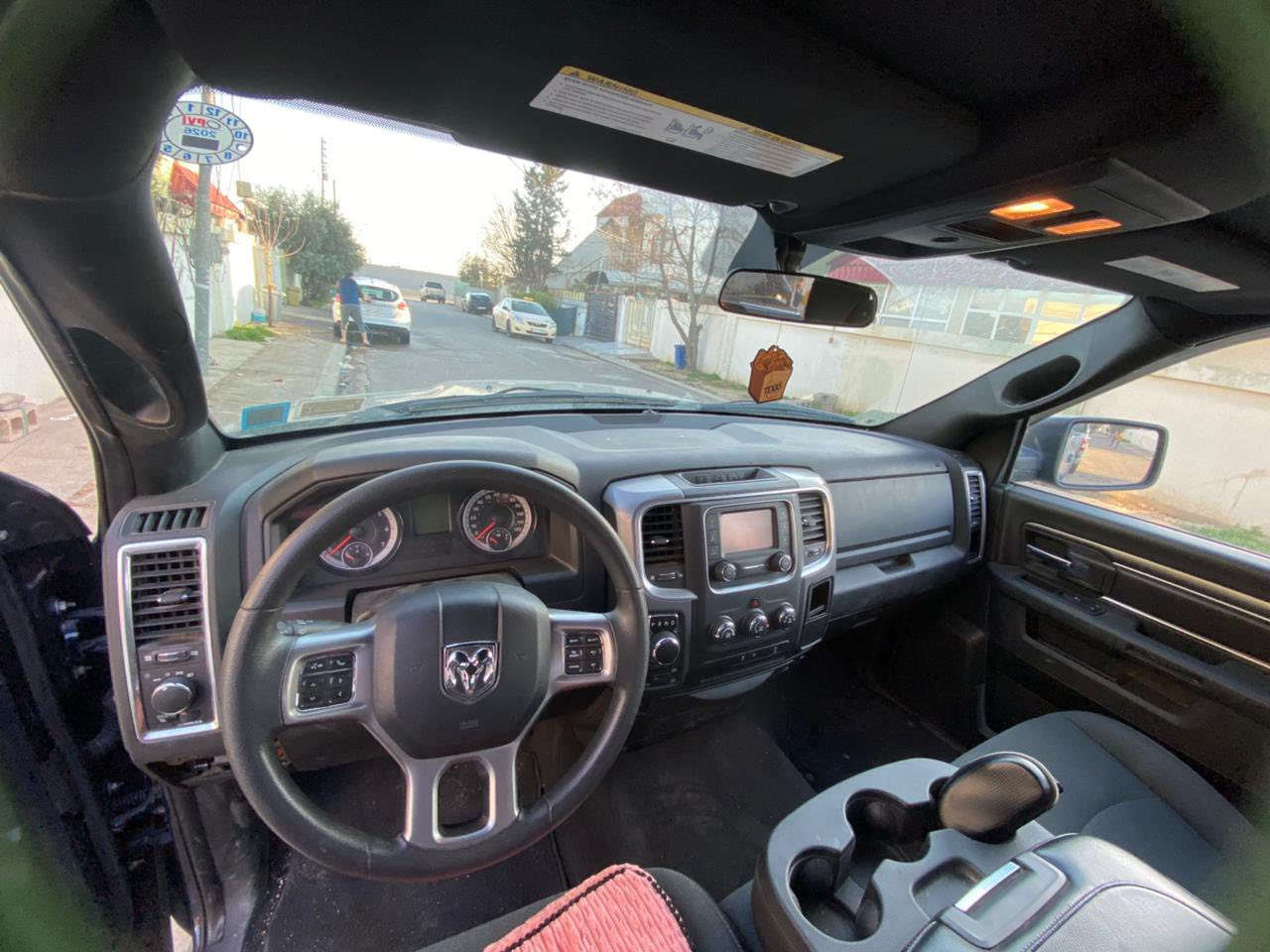 السلام عليكم اعادة النشر بسبب الوعود الكاذبة رام كلاسيك 2023 SLT 1500 مكينة 3.6 V6 VVT سنوية وهزة جديد سيارة مابيهة نقص منظومة بانزين جديدة وبلادية حدادية سيارة جديدة حادث السيارة بالمنشور ماشية 40الف السعر 220وبي مجال 
***********
