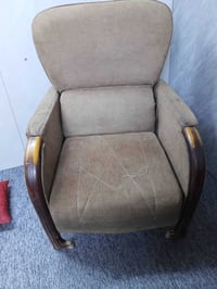 خمس مقاعد • ما بيه ضرر • بكاني الشعب شارع المدارس