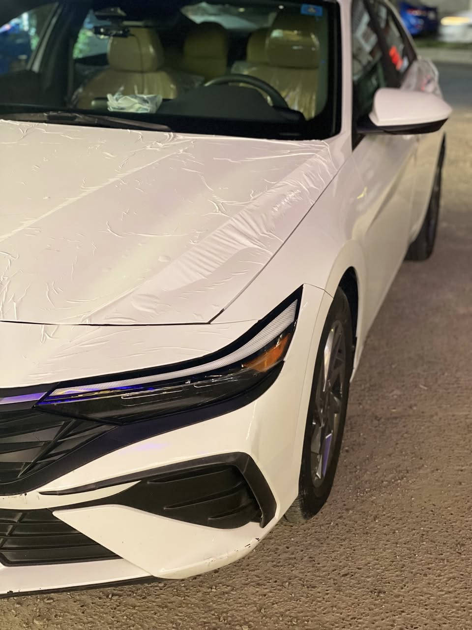 السلام عليكم النترا 2024 وارد أمريكي حادثهه موضح بلصور جاملغ خلفي والباب صبغ مباوك وياه بدون ضربة الباب ليبل واحد كلهه بدون تبديل بچم كبس 
مكينة 2000 دوش
بصمة تشغيل
بصمة أبواب 
يدات ترحيب
انارة داخليه دشبوول64 لون
رادار امامي
رادار خلفي
رادار جانبي
شاشة متصلة ديجتال وبعد باقي المواصفات
مدوشمة كشنات وارضية وسفاري
السياره جاهزة ومرقم جديد
مكاني حي الوحده قرب مجمع بسمايا
***********
السعر 173
