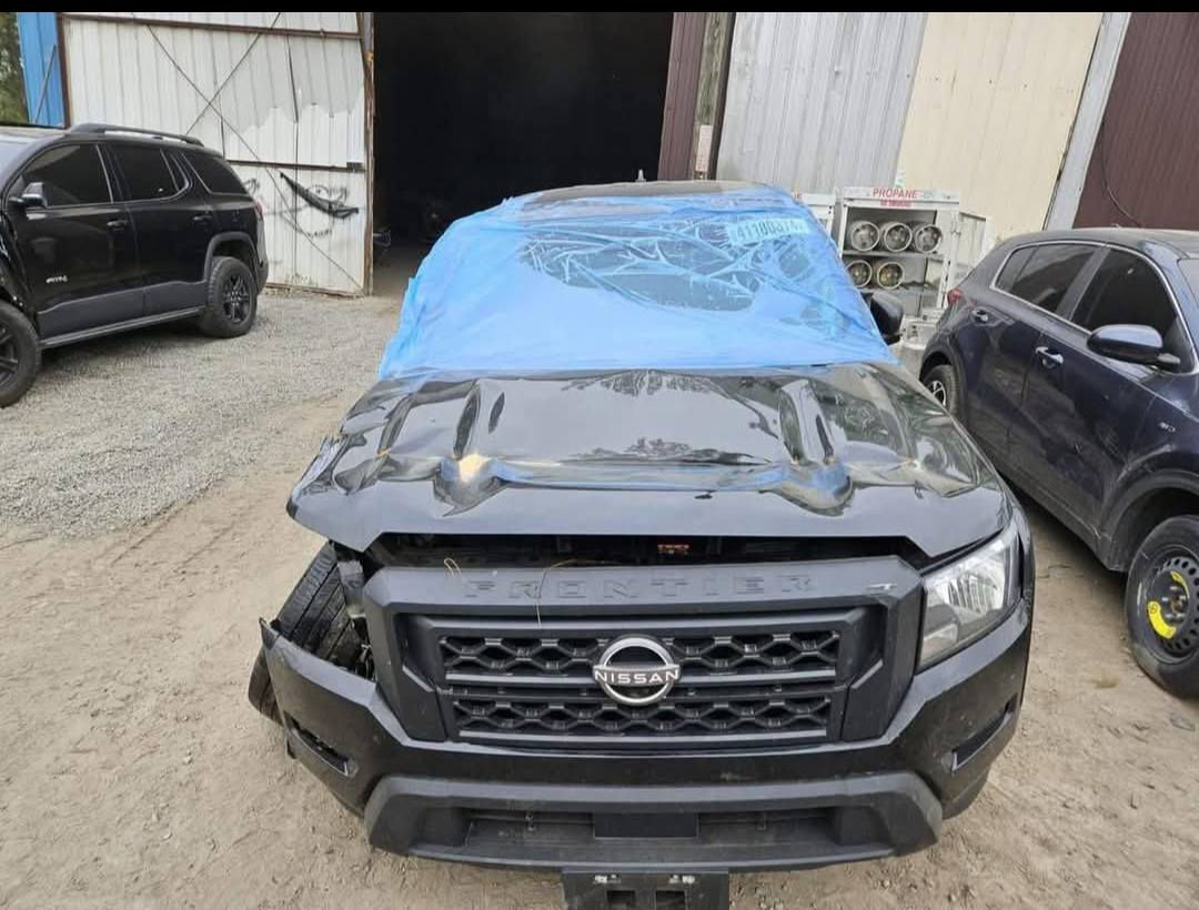 سلام عليكم للبيع و مراوس نيسان فونتيرا مديل2022 رقم ميسان لون أسود حادث سياره جاملغ امامي وشوي من البنيد موجود صور الحادث بل منشور نص فول شاشه بصمه كأمره خلفيه رادار امامي خلفي سياقه ذاتيه مثبت سرعه سياره كلش حلوه ونضيفه مكان سياره ميسان السعر 225 رقم الهاتف ***********
