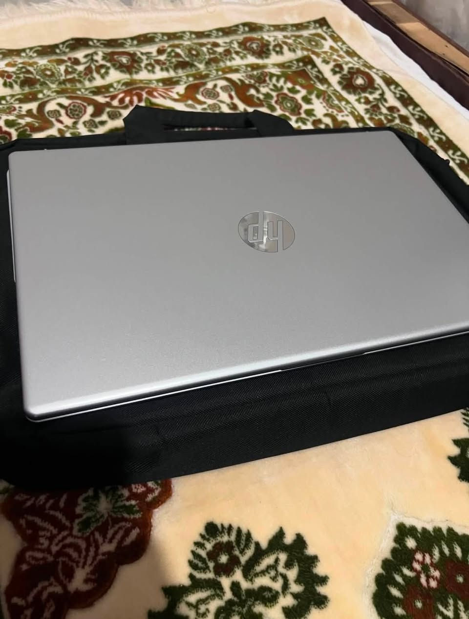 HP Laptop 15
* Intel Core i7-1355U (الجيل 13)
* RAM 16GB
* SSD 512GB
* Intel Iris Xe Graphics
* Windows 11 Pro

الجهاز مستورد من السعوديه استخدام خفيف ونظيف جدًا وسريع في تشغيل اي شيء بدون اي مشاكل

مناسب للدراسة، الجامعة، البرمجة، العمل المكتبي، التصميم، والمونتاج

معاه الشاحن الأصلي والماوس وشنطة

السعر 35000
قابل للفصال لو هتخلص

للتواصل خاص او واتس 01555123358


**إذا كنت صاحب هذا الإعلان وتريد حذفه لأي سبب، رجاءا أرسل رسالة إلى الدعم الفني**